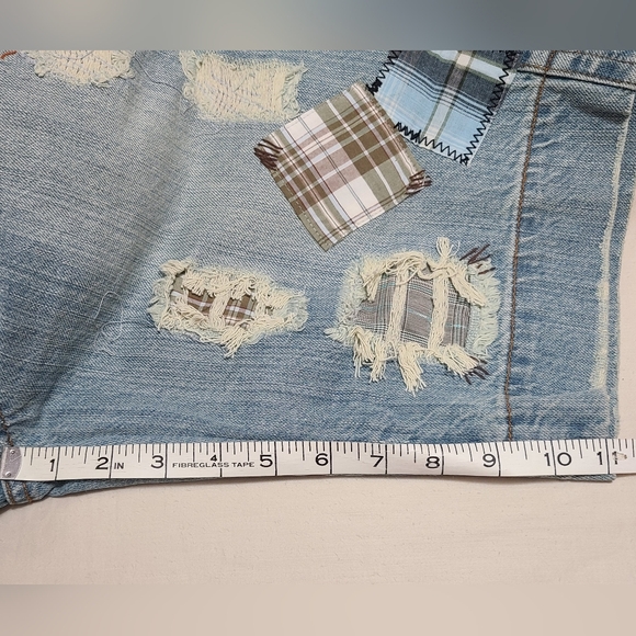 Something trickie size 13 jean shorts - Picture 7 of 7